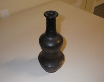 渡名喜瓶（トゥナチビン）の写真