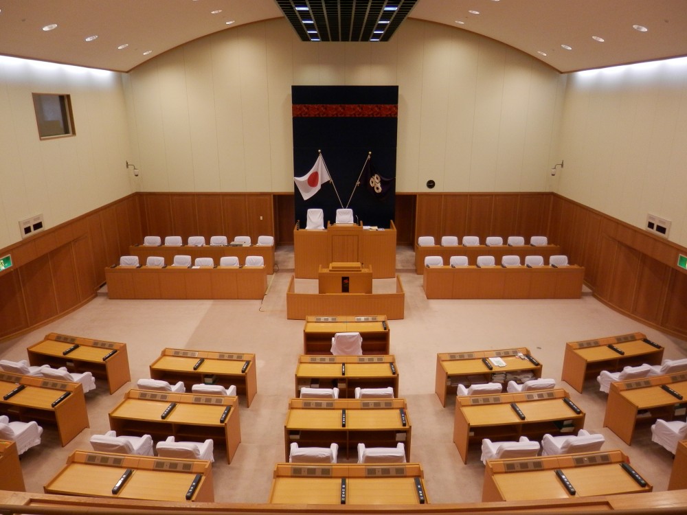 沖縄市議会の写真