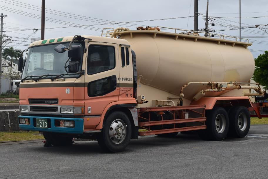 寄贈の大型車両