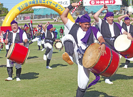 国は違えどもエイサーへの想いは同じ。市国際交流協会