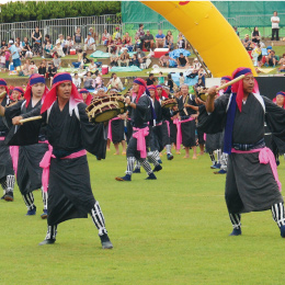 うるま市石川エンサー保存会は大正時代からの型を受け継ぐ