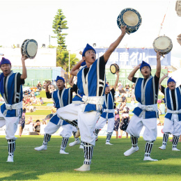 ダイナミックに踊る南桃原青年会