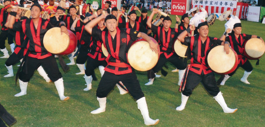 室川青年会の迫力ある唐船ドーイ