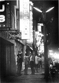 センター通り・1969年【撮影／石川文洋氏】